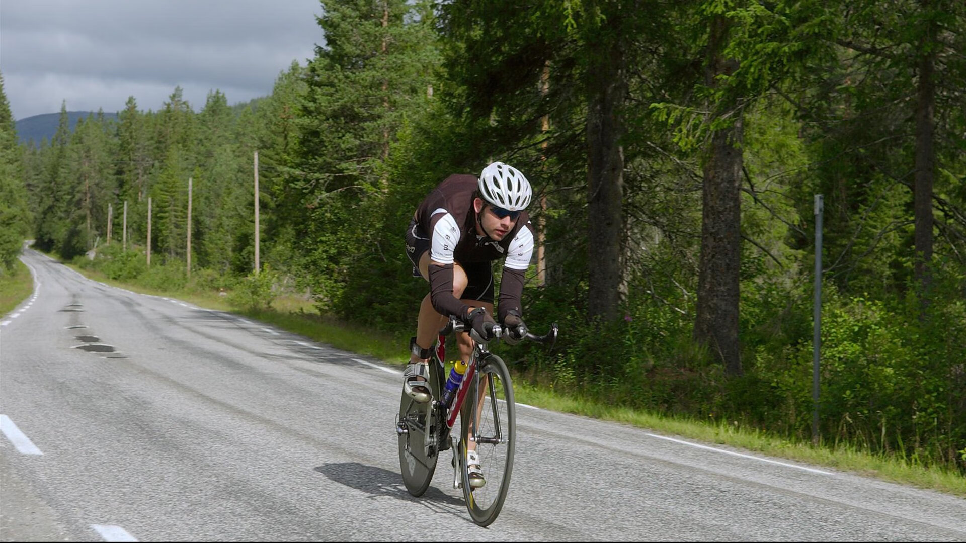 当戈麦斯接管欧冠，卡塔尔轻取威尔士—足球世界里的唯一性瞬间
