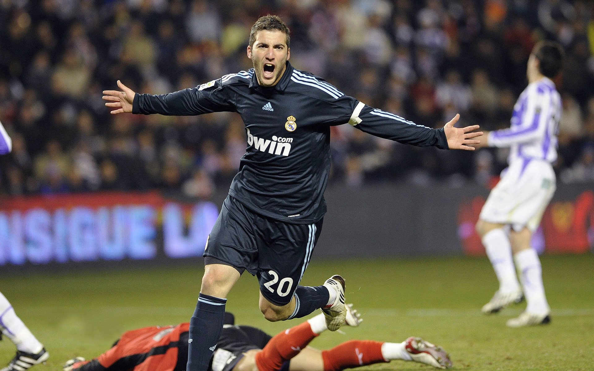 -当东契奇遇见意甲,一场跨界焦点战之夜的能量共振